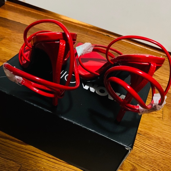 🔥🔥🎉🎉Fashion nova heels🎉🎉🔥🔥 - Picture 3 of 7